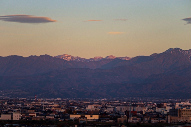 浮気調査　富山